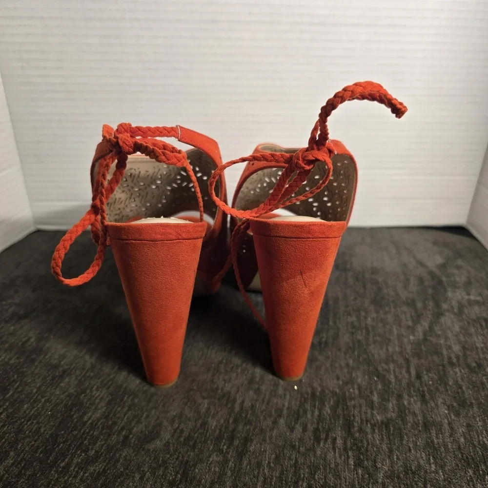 ALDO Laser-Cut Open Toe Heels Shoes Red Womens Size 8